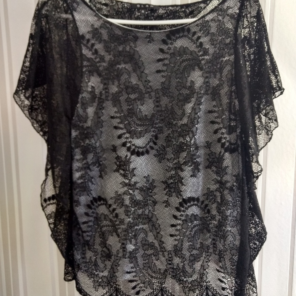 Glam lace blouse sz S a4